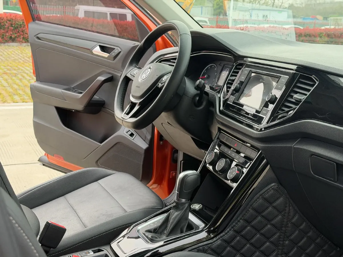 2018 Borgward BX7 2.0T 224HP L4 6AT,autocango,china used car exporter,china ev exporter,chinese used car exporter,chinese used ev exporter