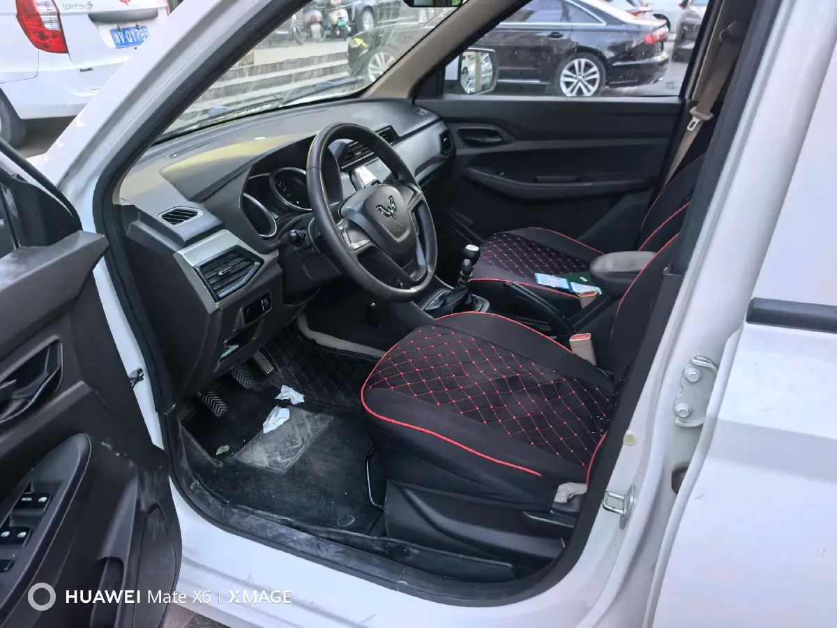 2019 WuLing HongGuang 1.5L 99HP L4 6MT,autocango,china used car exporter,china ev exporter,chinese used car exporter,chinese used ev exporter