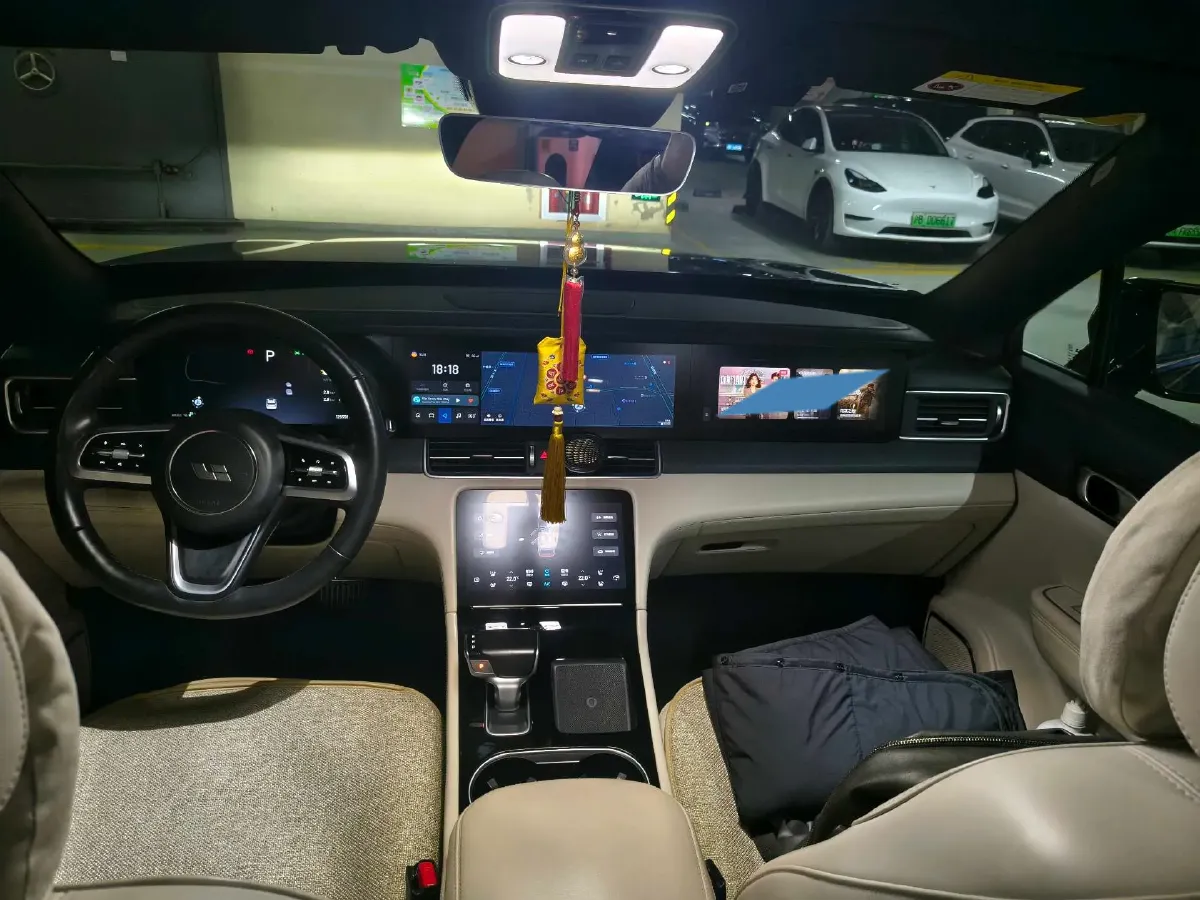 2021 Li ONE Range Extended 131HP REEV 40.5KWH,autocango,china used car exporter,china ev exporter,chinese used car exporter,chinese used ev exporter