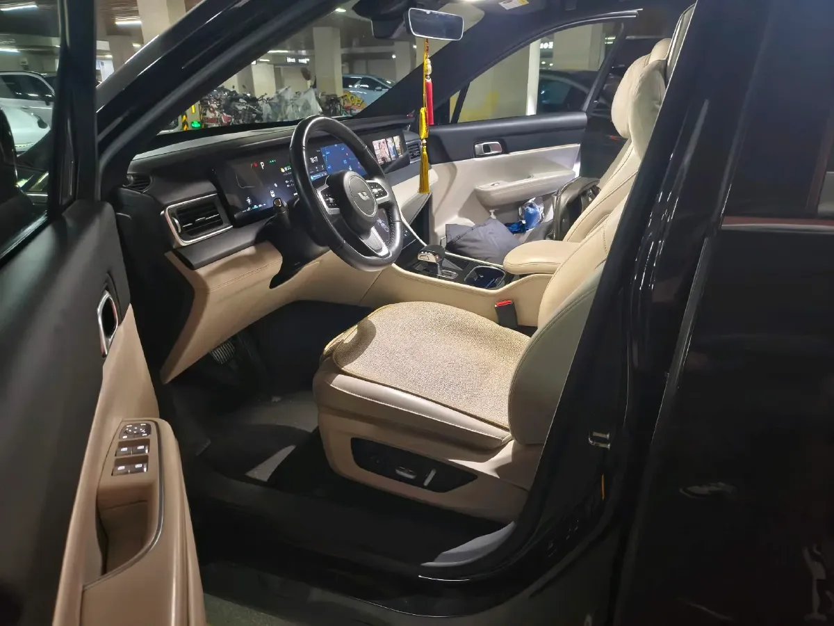 2021 Li ONE Range Extended 131HP REEV 40.5KWH,autocango,china used car exporter,china ev exporter,chinese used car exporter,chinese used ev exporter