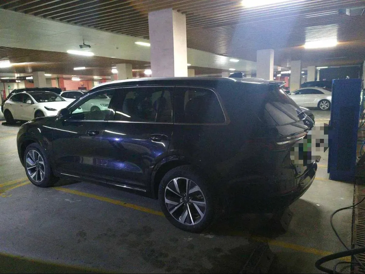 2021 Li ONE Range Extended 131HP REEV 40.5KWH,autocango,china used car exporter,china ev exporter,chinese used car exporter,chinese used ev exporter