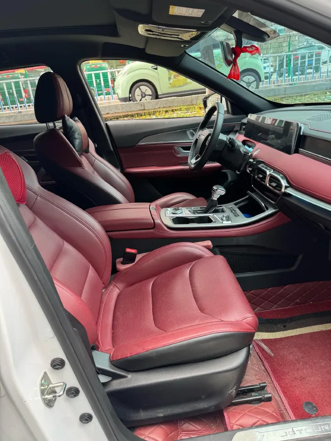 2022 Jetour X70 Plus 1.5T 156HP L4 CVT,autocango,china used car exporter,china ev exporter,chinese used car exporter,chinese used ev exporter