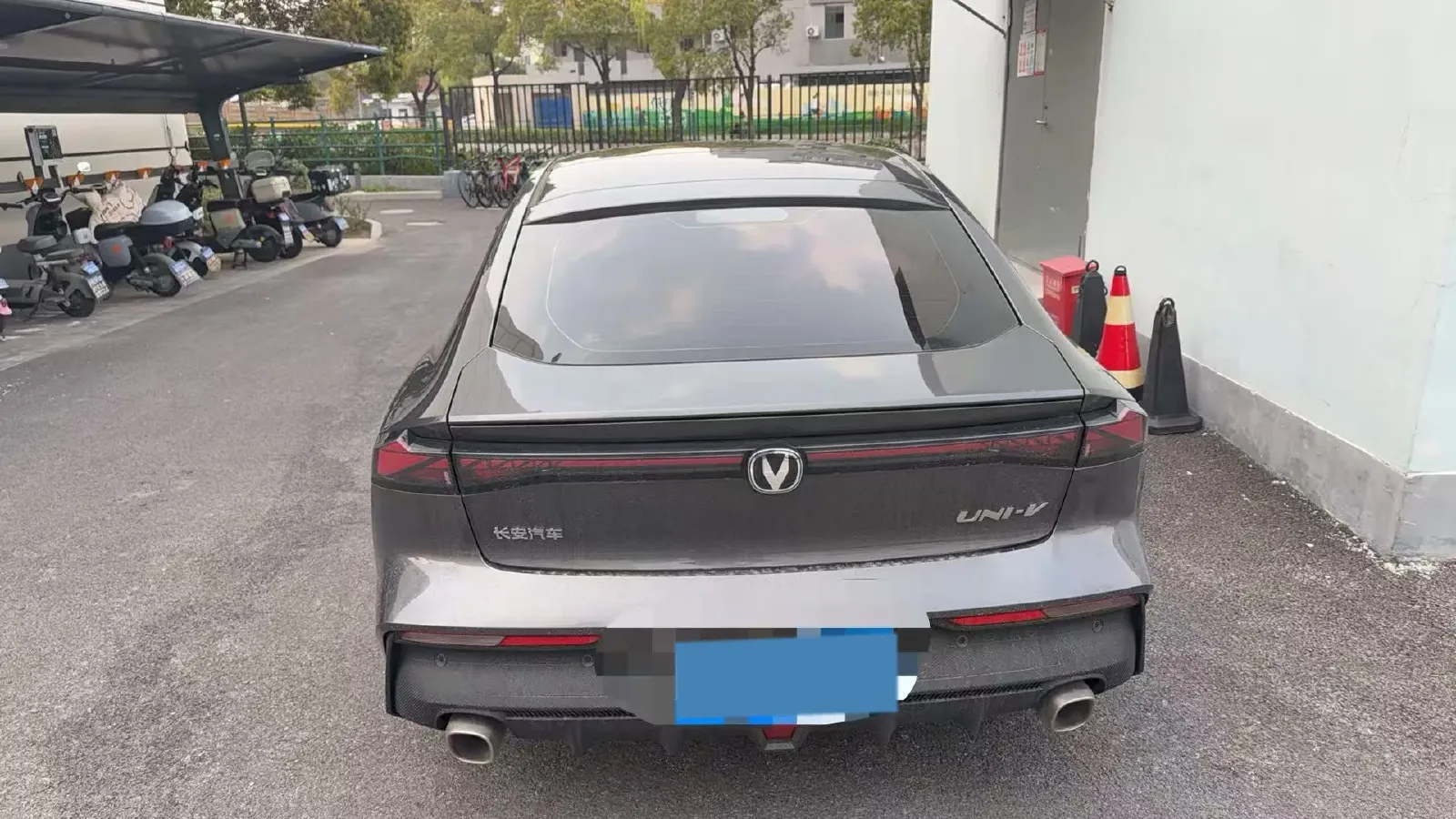 2022 ChangAn UNI-V 1.5T 188HP L4 7DCT,autocango,china used car exporter,china ev exporter,chinese used car exporter,chinese used ev exporter