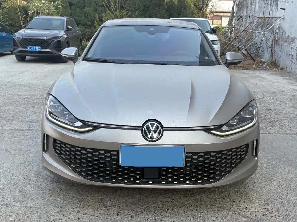 2023 Volkswagen Lamando 1.4T 150HP L4 7DCT,autocango,china used car exporter,china ev exporter,chinese used car exporter,chinese used ev exporter