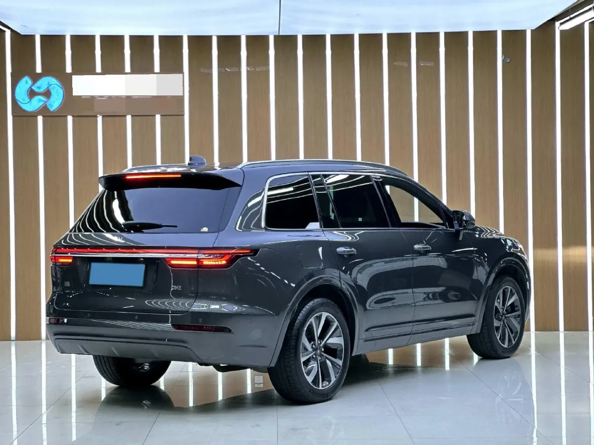 2021 Li ONE Range Extended 131HP REEV 40.5KWH,autocango,china used car exporter,china ev exporter,chinese used car exporter,chinese used ev exporter