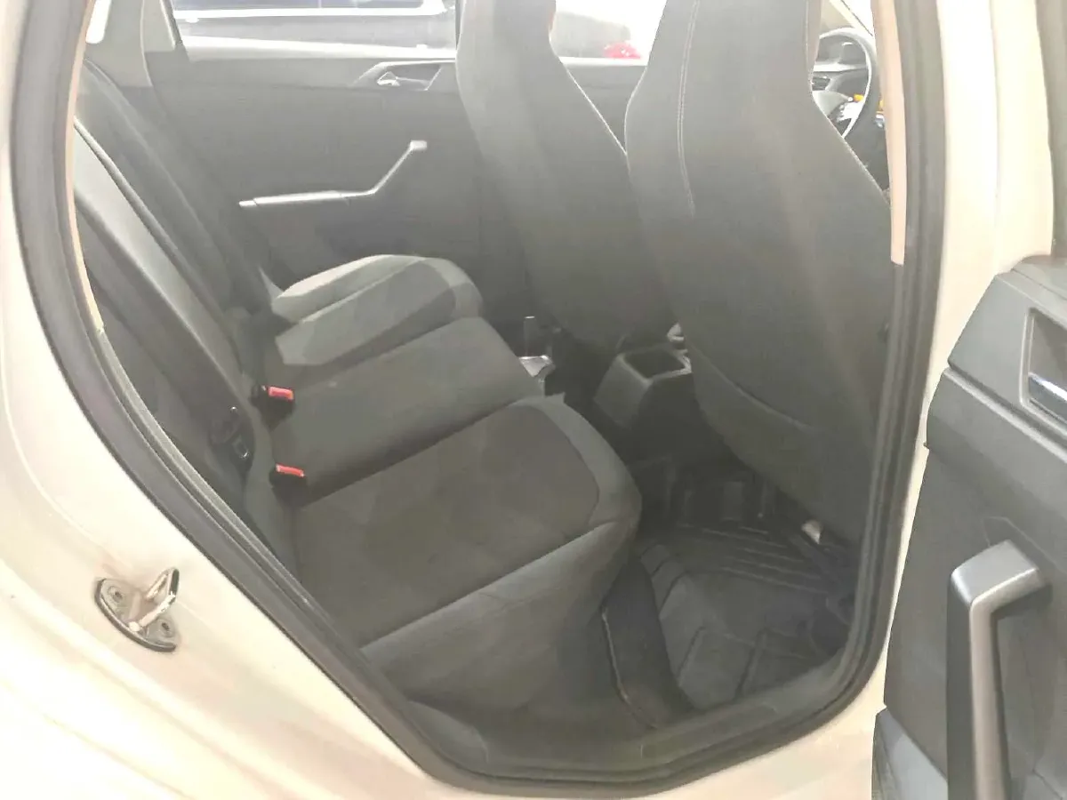 2023 Volkswagen Polo 1.5L 110HP L4 6AT,autocango,china used car exporter,china ev exporter,chinese used car exporter,chinese used ev exporter