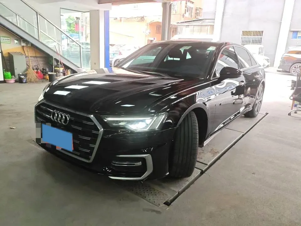 2024 Audi A6L 3.0T 340HP V6 7DCT,autocango,china used car exporter,china ev exporter,chinese used car exporter,chinese used ev exporter