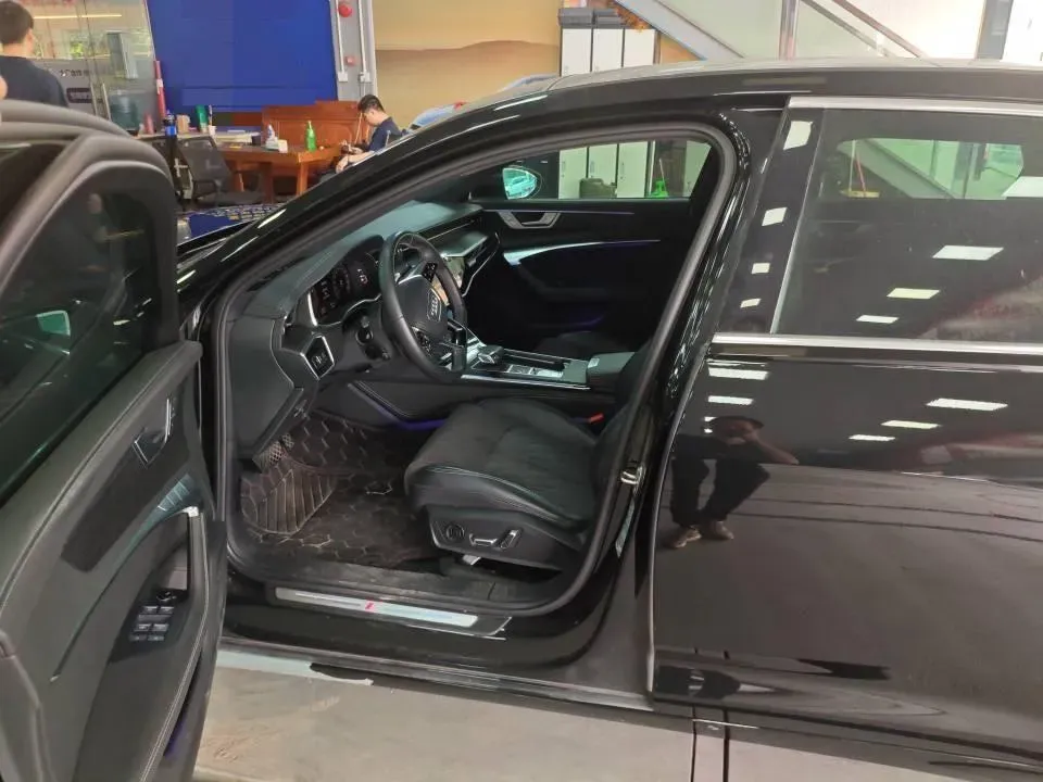 2024 Audi A6L 3.0T 340HP V6 7DCT,autocango,china used car exporter,china ev exporter,chinese used car exporter,chinese used ev exporter