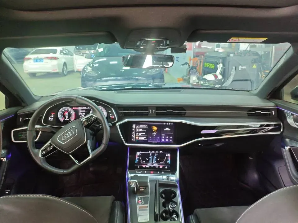 2024 Audi A6L 3.0T 340HP V6 7DCT,autocango,china used car exporter,china ev exporter,chinese used car exporter,chinese used ev exporter