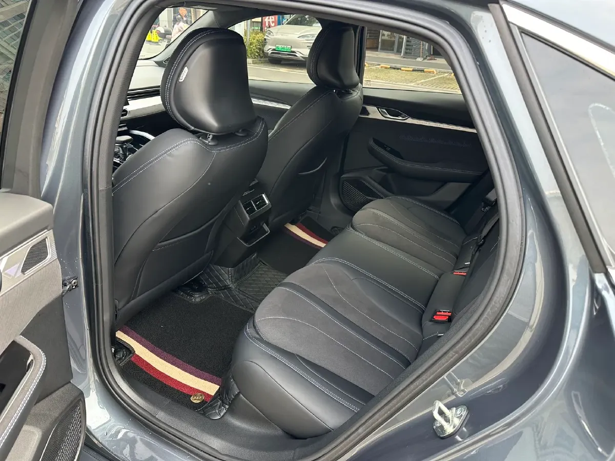 2025 Geely Preface 2.0T 238HP L4 8AT,autocango,china used car exporter,china ev exporter,chinese used car exporter,chinese used ev exporter