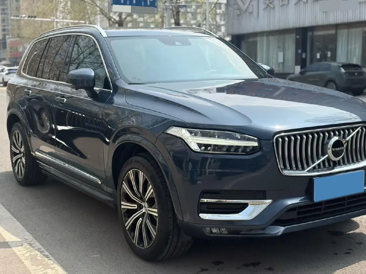 2021 Volvo XC90 2.0T 250HP L4 8AT,autocango,china used car exporter,china ev exporter,chinese used car exporter,chinese used ev exporter