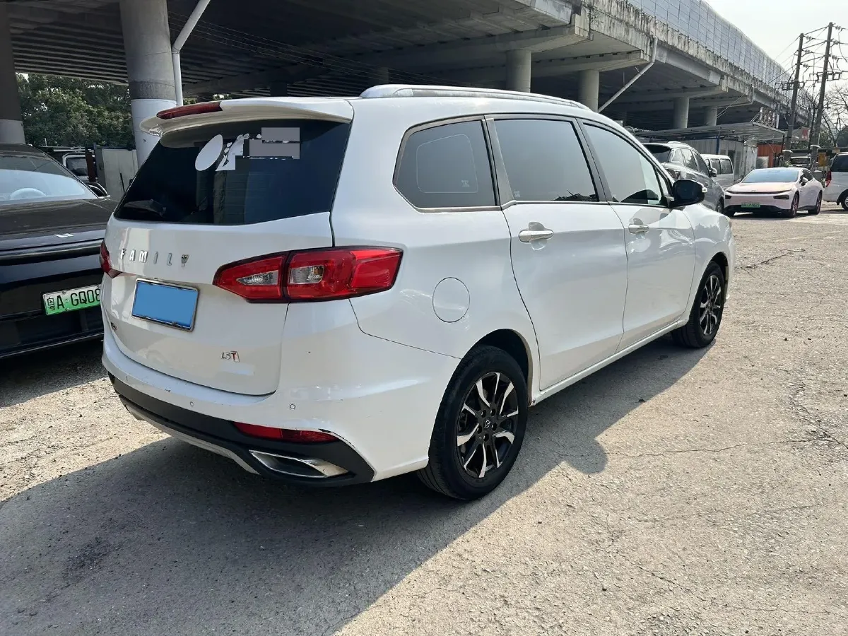 2017 HaiMa Family F7 1.5T 165HP L4 6AT,autocango,china used car exporter,china ev exporter,chinese used car exporter,chinese used ev exporter