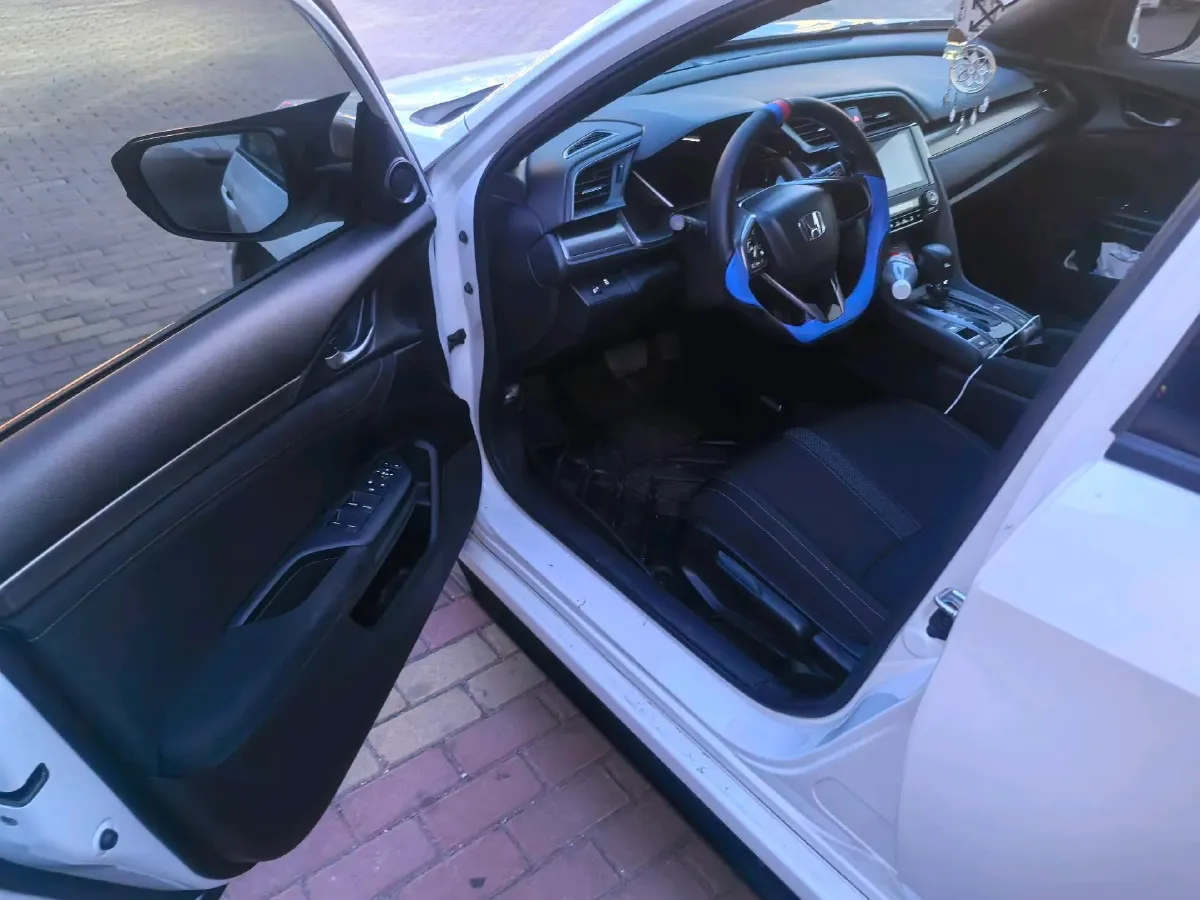 2021 Honda Civic 1.5T 177HP L4 CVT,autocango,china used car exporter,china ev exporter,chinese used car exporter,chinese used ev exporter