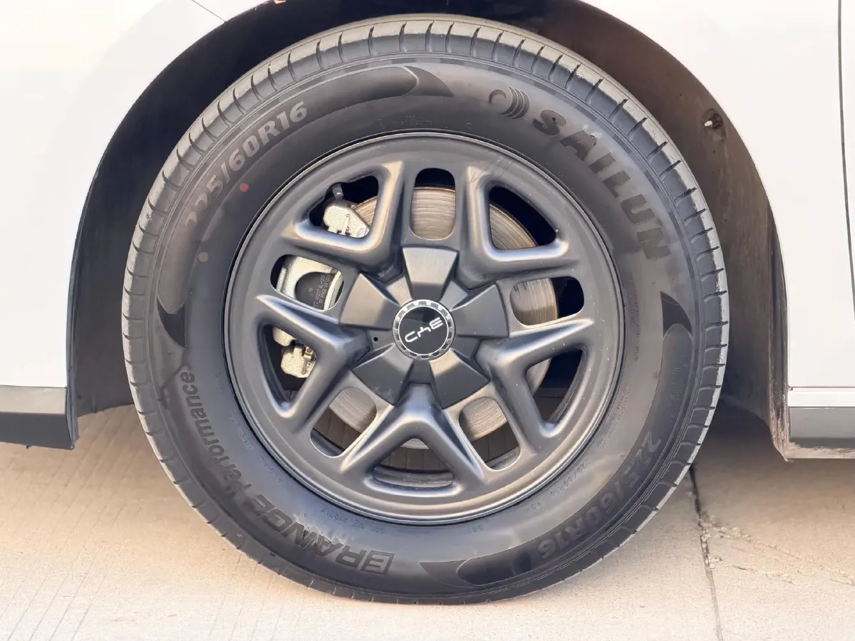 2025 BYD Seal05 DM-i 1.5L 101HP L4 E-CVT PHEV 7.68KWH,autocango,china used car exporter,china ev exporter,chinese used car exporter,chinese used ev exporter