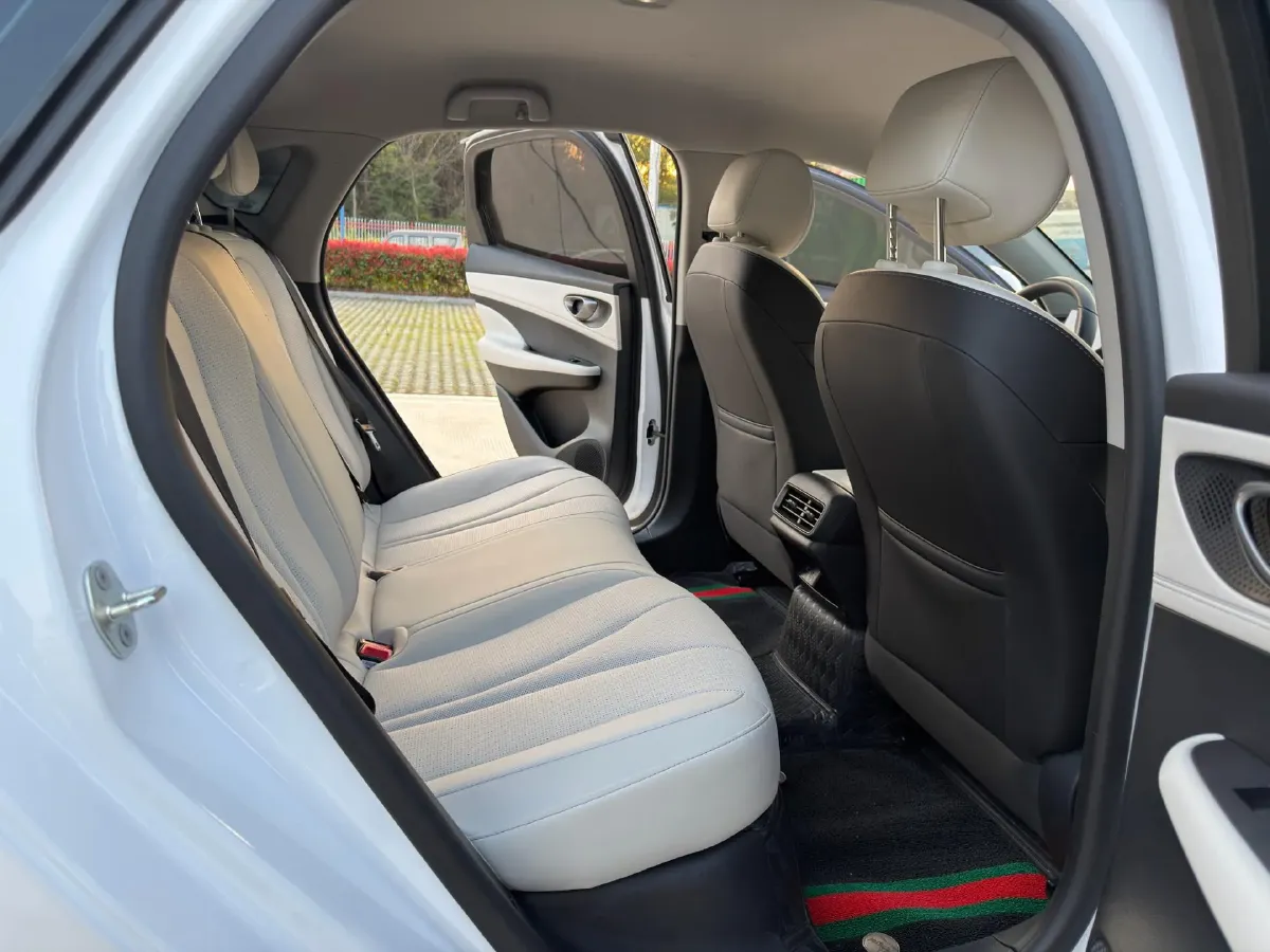 2025 BYD Seal05 DM-i 1.5L 101HP L4 E-CVT PHEV 7.68KWH,autocango,china used car exporter,china ev exporter,chinese used car exporter,chinese used ev exporter