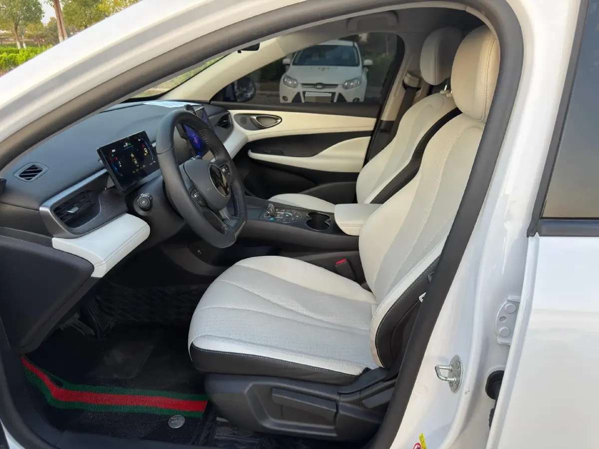 2025 BYD Seal05 DM-i 1.5L 101HP L4 E-CVT PHEV 7.68KWH,autocango,china used car exporter,china ev exporter,chinese used car exporter,chinese used ev exporter