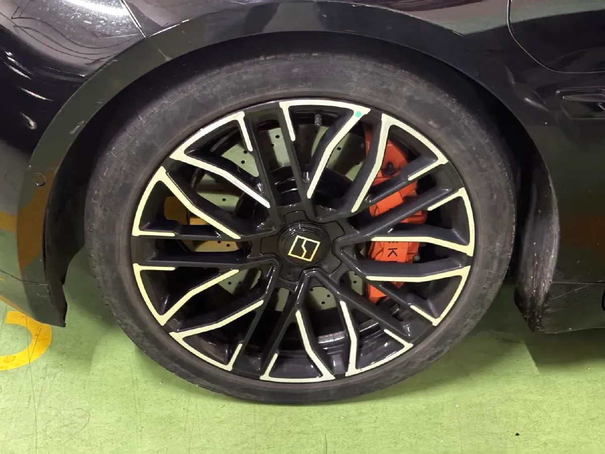 2023 Zeekr 001 BEV 100KWH,autocango,china used car exporter,china ev exporter,chinese used car exporter,chinese used ev exporter