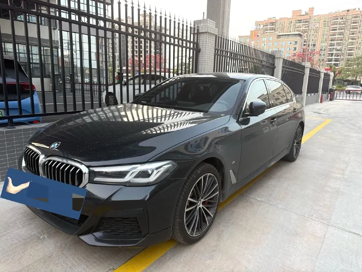 2023 BMW 5 Series 2.0T 245HP L4 8AT,autocango,china used car exporter,china ev exporter,chinese used car exporter,chinese used ev exporter