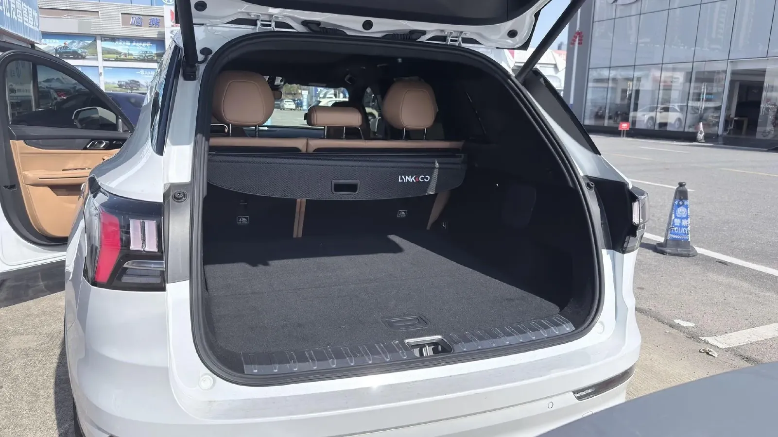 2023 LYNK&CO 09 EM-P 2.0T 254HP L4 8AT PHEV 18.83KWH,autocango,china used car exporter,china ev exporter,chinese used car exporter,chinese used ev exporter