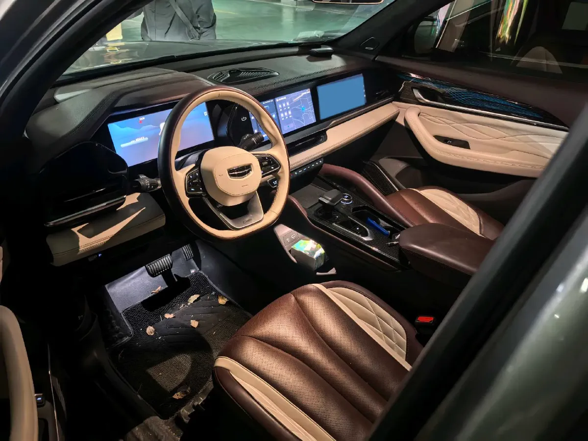 2021 Geely Monjaro 2.0T 238HP L4 8AT,autocango,china used car exporter,china ev exporter,chinese used car exporter,chinese used ev exporter