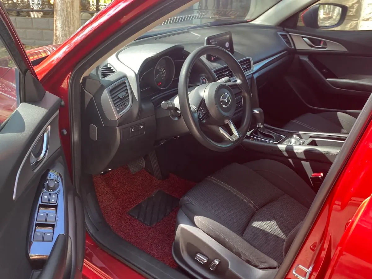 2017 Mazda 3 Axela 1.5L 117HP L4 6AT,autocango,china used car exporter,china ev exporter,chinese used car exporter,chinese used ev exporter