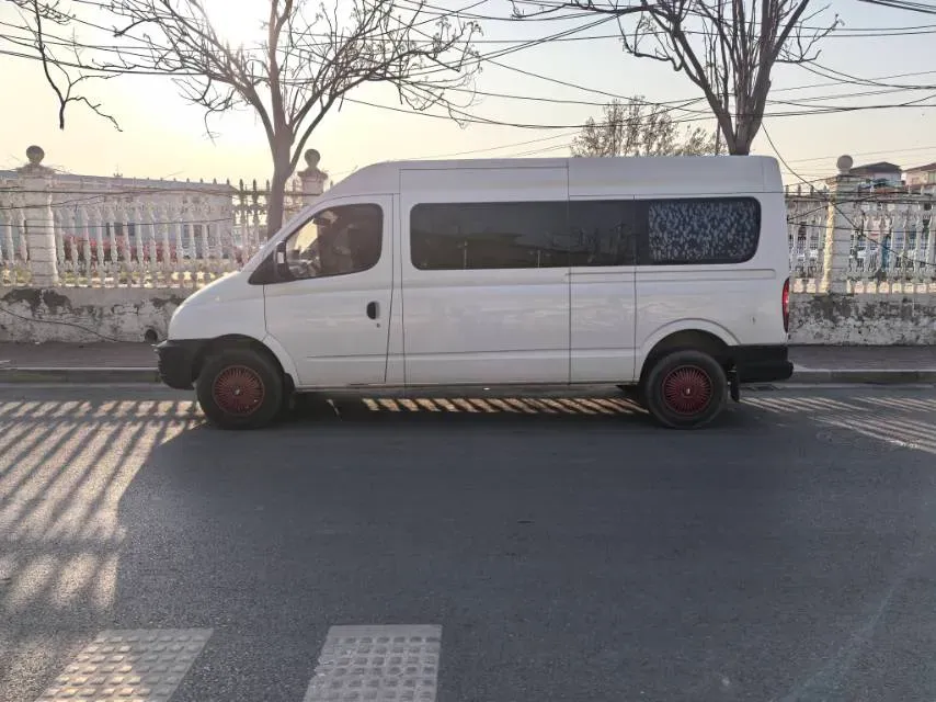 2020 MAXUS XinTu V80 2.5T 136HP L4 6MT,autocango,china used car exporter,china ev exporter,chinese used car exporter,chinese used ev exporter