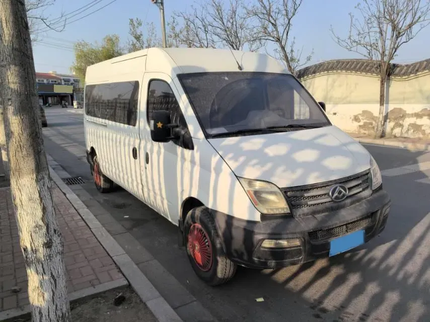 2020 MAXUS XinTu V80 2.5T 136HP L4 6MT,autocango,china used car exporter,china ev exporter,chinese used car exporter,chinese used ev exporter