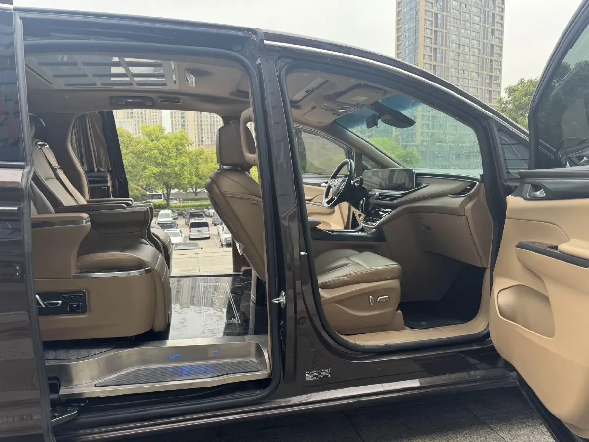 2021 Buick GL8 2.0T 237HP L4 9AT,autocango,china used car exporter,china ev exporter,chinese used car exporter,chinese used ev exporter