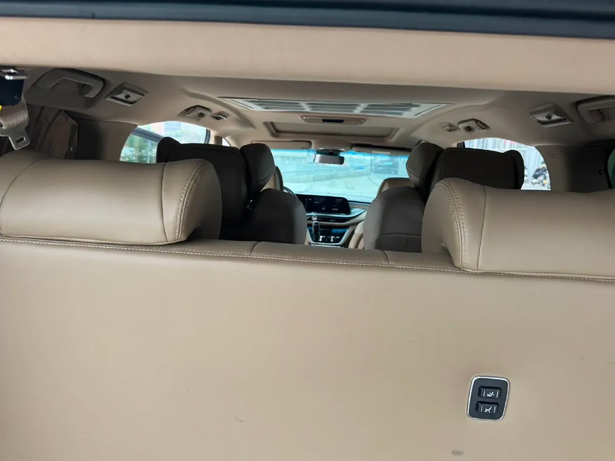 2021 Buick GL8 2.0T 237HP L4 9AT,autocango,china used car exporter,china ev exporter,chinese used car exporter,chinese used ev exporter