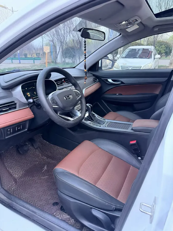 2021 BaoJun 530 1.5T 147HP L4 CVT,autocango,china used car exporter,china ev exporter,chinese used car exporter,chinese used ev exporter