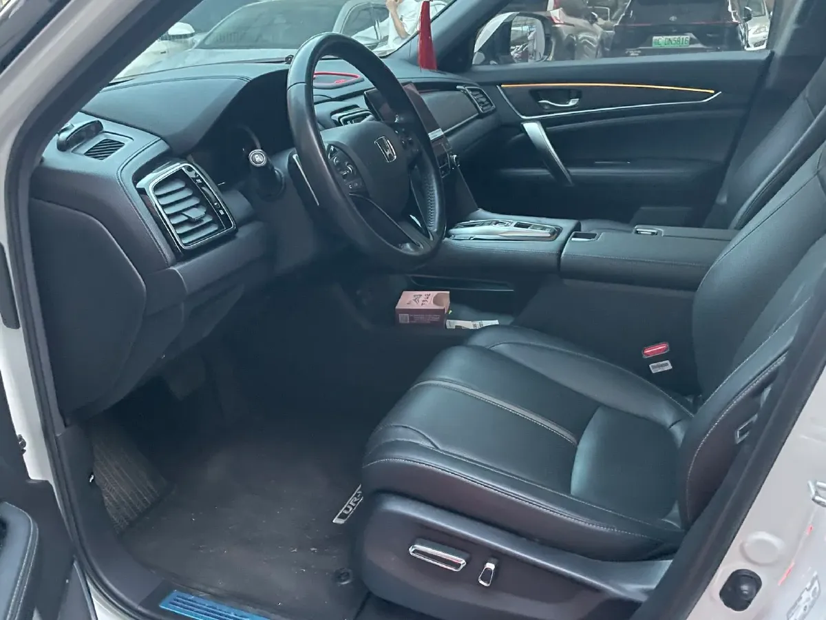 2020 Honda UR-V 2.0T 272HP L4 9AT,autocango,china used car exporter,china ev exporter,chinese used car exporter,chinese used ev exporter