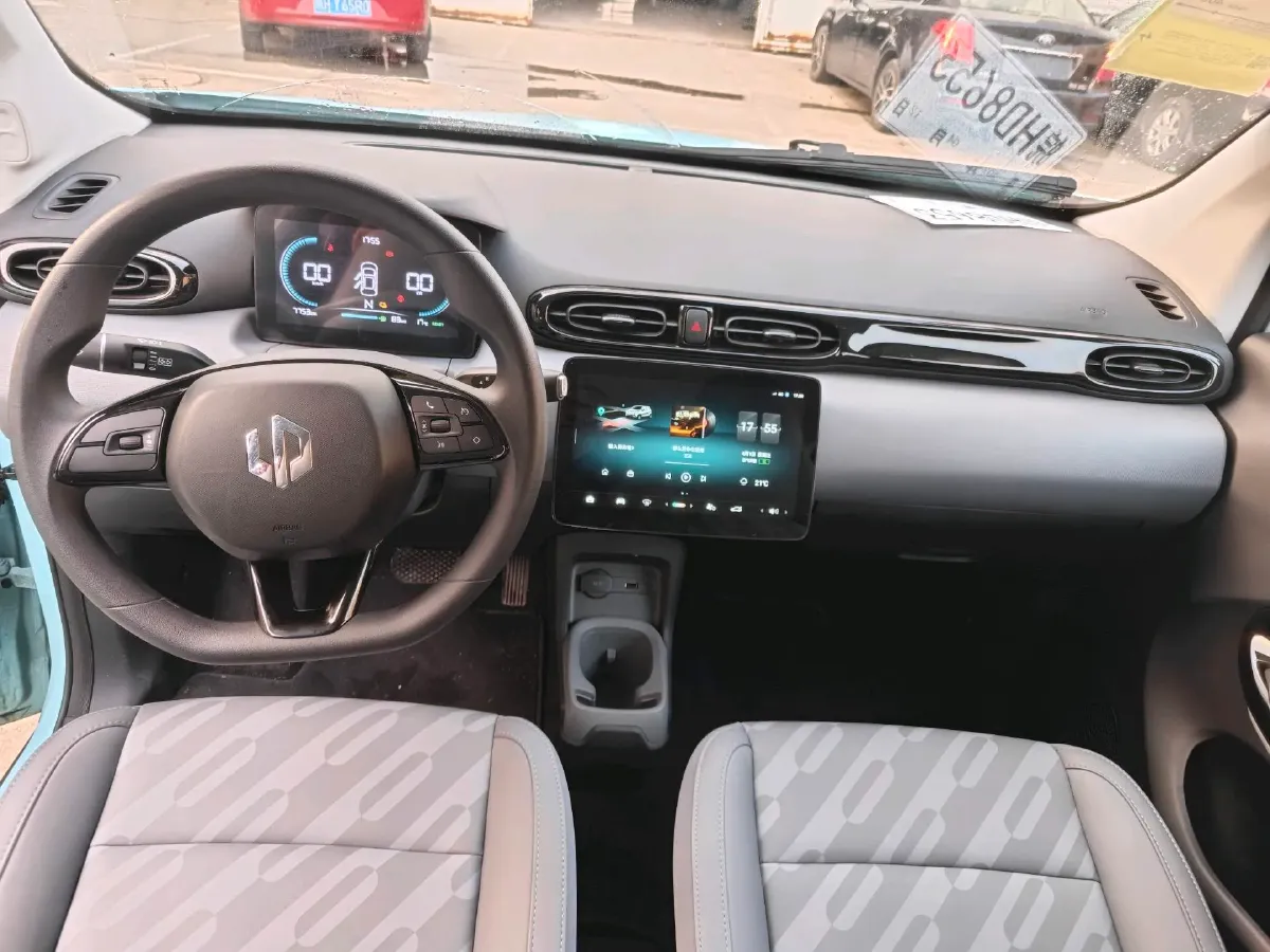 2025 Leapmotor T03 BEV 41.3KWH,autocango,china used car exporter,china ev exporter,chinese used car exporter,chinese used ev exporter