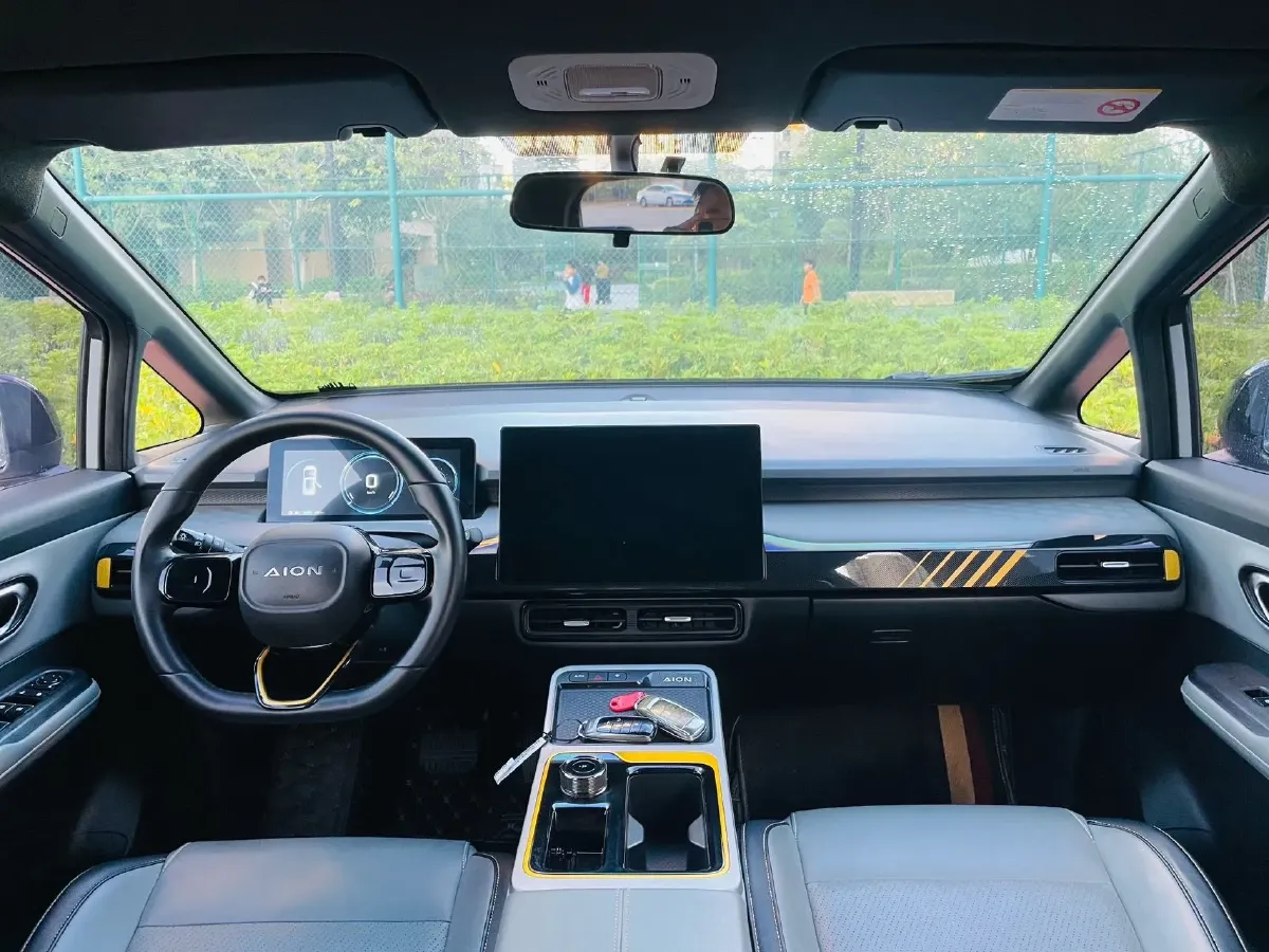 2022 Geely Okavango 1.8T 184HP L4 7DCT,autocango,china used car exporter,china ev exporter,chinese used car exporter,chinese used ev exporter