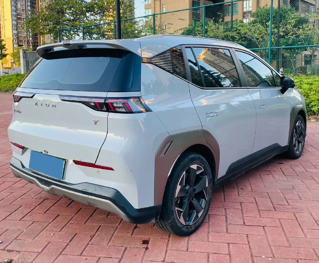 2022 Geely Okavango 1.8T 184HP L4 7DCT,autocango,china used car exporter,china ev exporter,chinese used car exporter,chinese used ev exporter