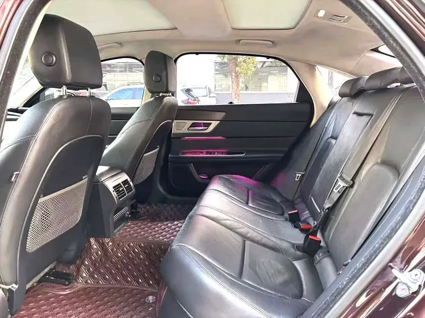 2018 Jaguar XFL 2.0T 200HP L4 8AT,autocango,china used car exporter,china ev exporter,chinese used car exporter,chinese used ev exporter