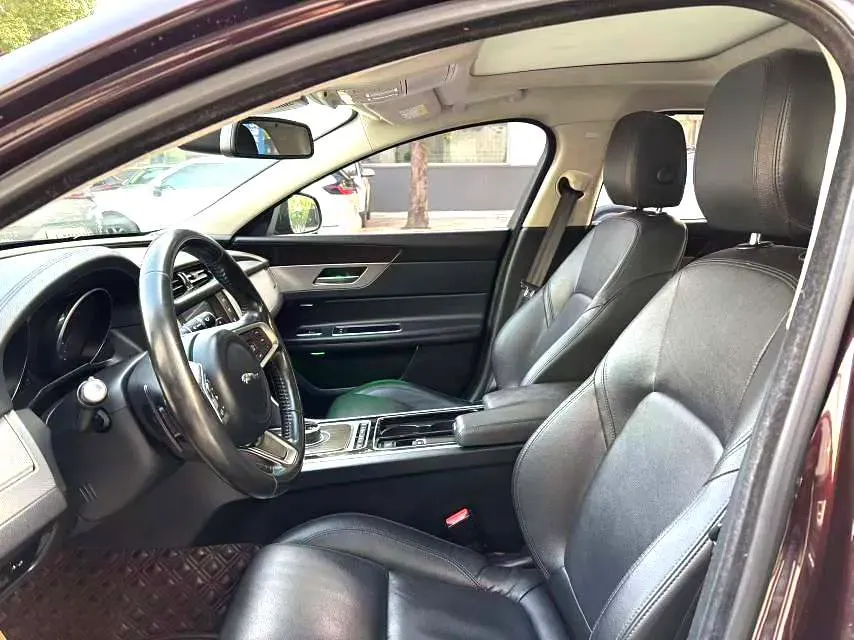 2018 Jaguar XFL 2.0T 200HP L4 8AT,autocango,china used car exporter,china ev exporter,chinese used car exporter,chinese used ev exporter