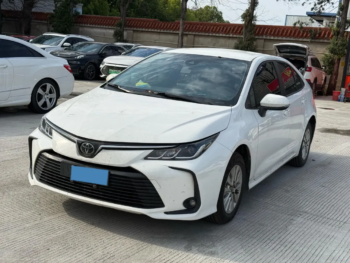 2021 Toyota Corolla 1.2T 116HP L4 CVT,autocango,china used car exporter,china ev exporter,chinese used car exporter,chinese used ev exporter