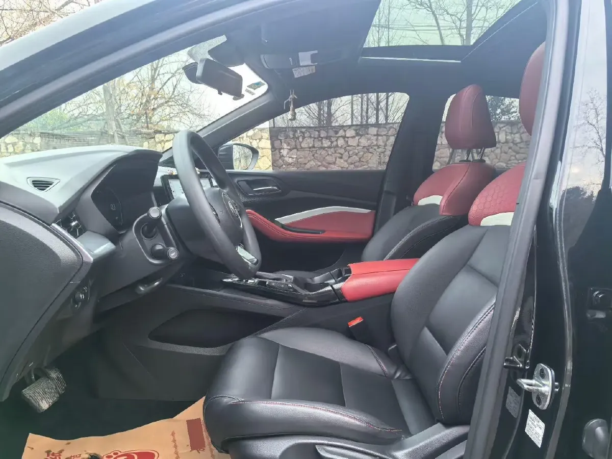 2021 MG 5 1.5L 120HP L4 CVT,autocango,china used car exporter,china ev exporter,chinese used car exporter,chinese used ev exporter