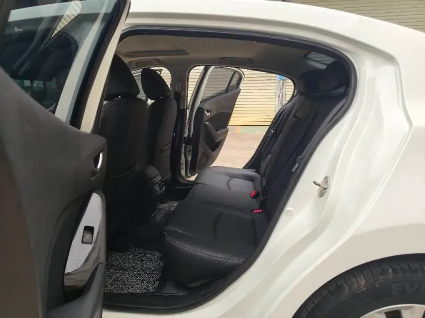 2017 Mazda 3 Axela 1.5L 117HP L4 6AT,autocango,china used car exporter,china ev exporter,chinese used car exporter,chinese used ev exporter