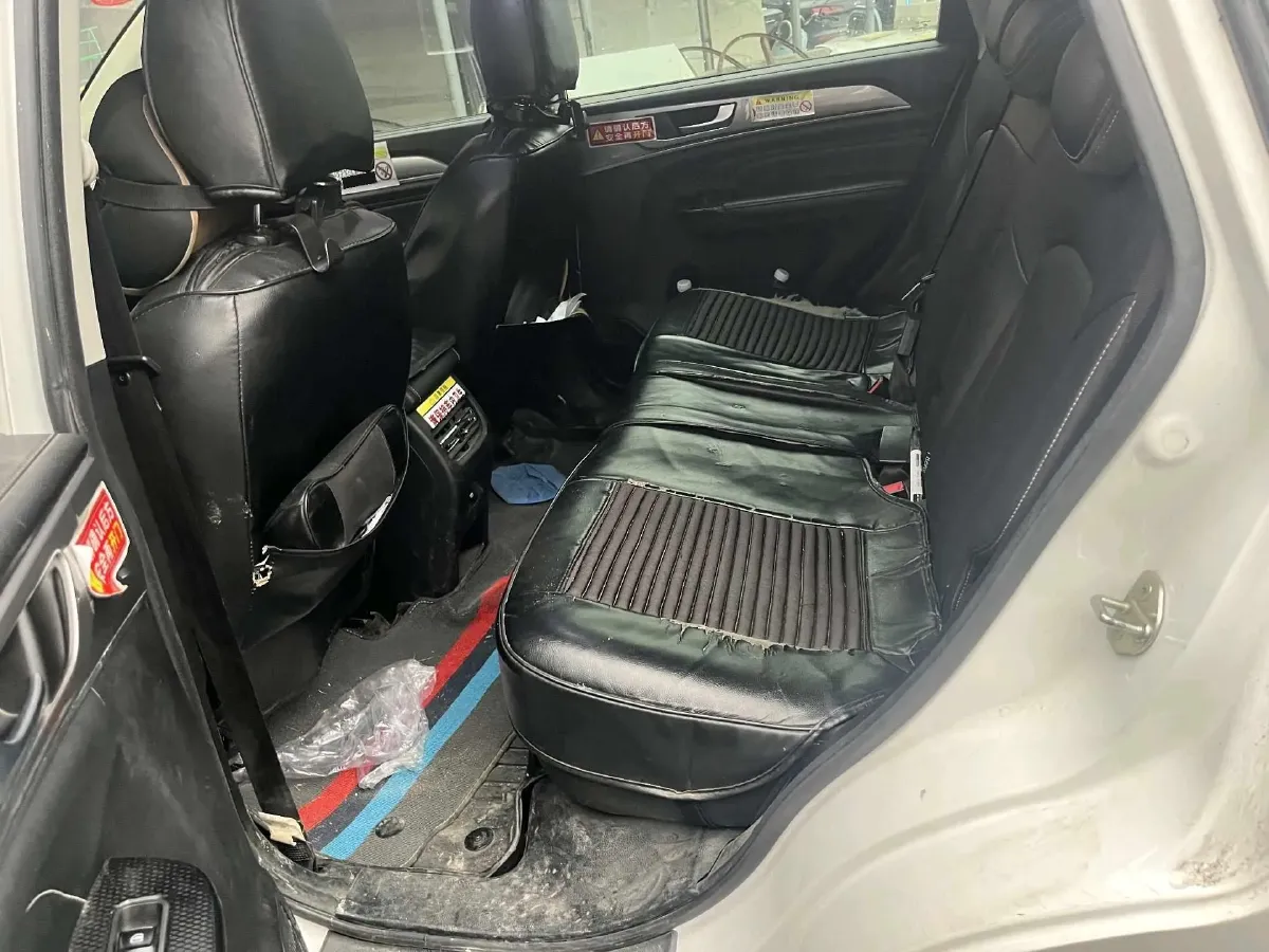 2021 Haval M6 1.5T 150HP L4 7DCT,autocango,china used car exporter,china ev exporter,chinese used car exporter,chinese used ev exporter