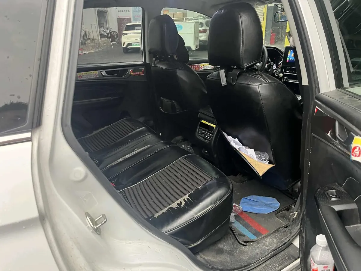 2021 Haval M6 1.5T 150HP L4 7DCT,autocango,china used car exporter,china ev exporter,chinese used car exporter,chinese used ev exporter