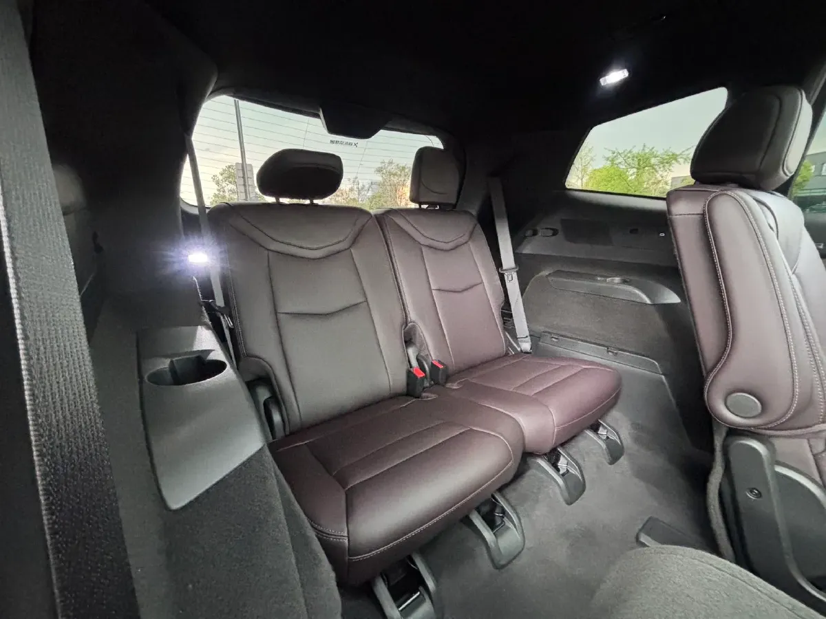 2020 Cadillac XT6 2.0T 241HP L4 9AT,autocango,china used car exporter,china ev exporter,chinese used car exporter,chinese used ev exporter