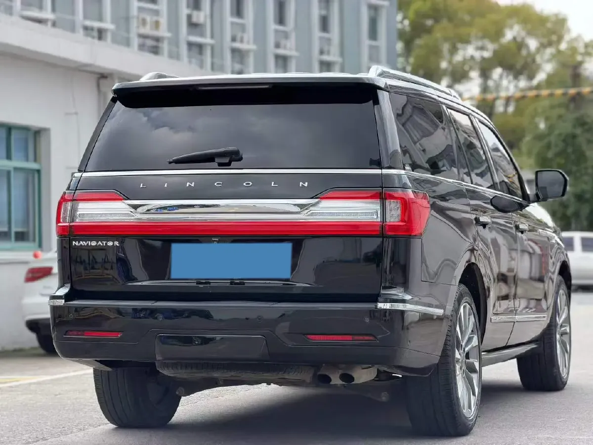2019 Lincoln Navigator 3.5T 388HP V6 10AT,autocango,china used car exporter,china ev exporter,chinese used car exporter,chinese used ev exporter