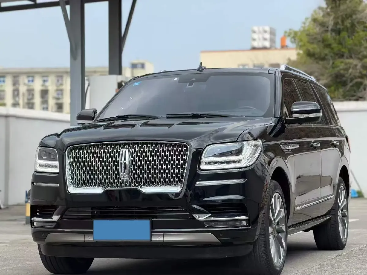 2019 Lincoln Navigator 3.5T 388HP V6 10AT,autocango,china used car exporter,china ev exporter,chinese used car exporter,chinese used ev exporter