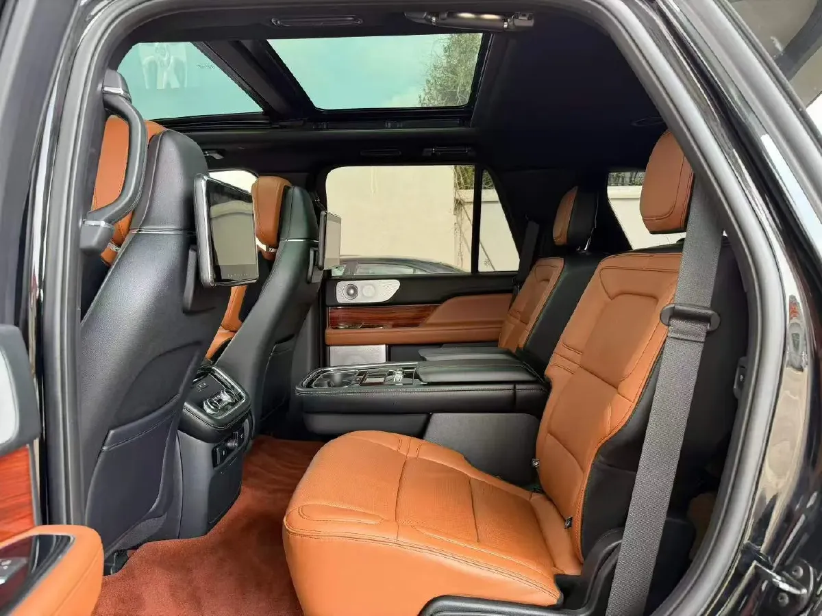 2019 Lincoln Navigator 3.5T 388HP V6 10AT,autocango,china used car exporter,china ev exporter,chinese used car exporter,chinese used ev exporter