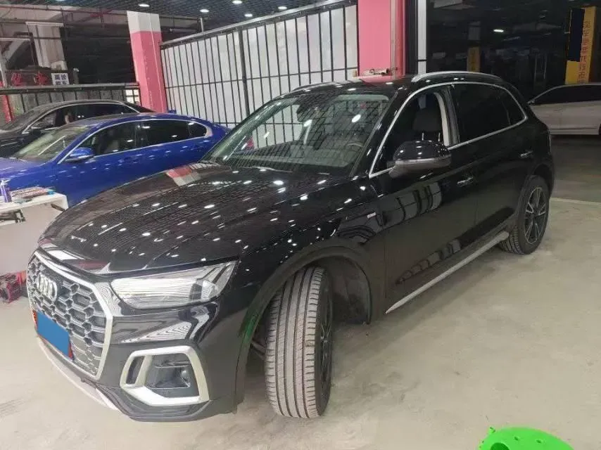 2023 Audi Q5L 2.0T 190HP L4 7DCT,autocango,china used car exporter,china ev exporter,chinese used car exporter,chinese used ev exporter