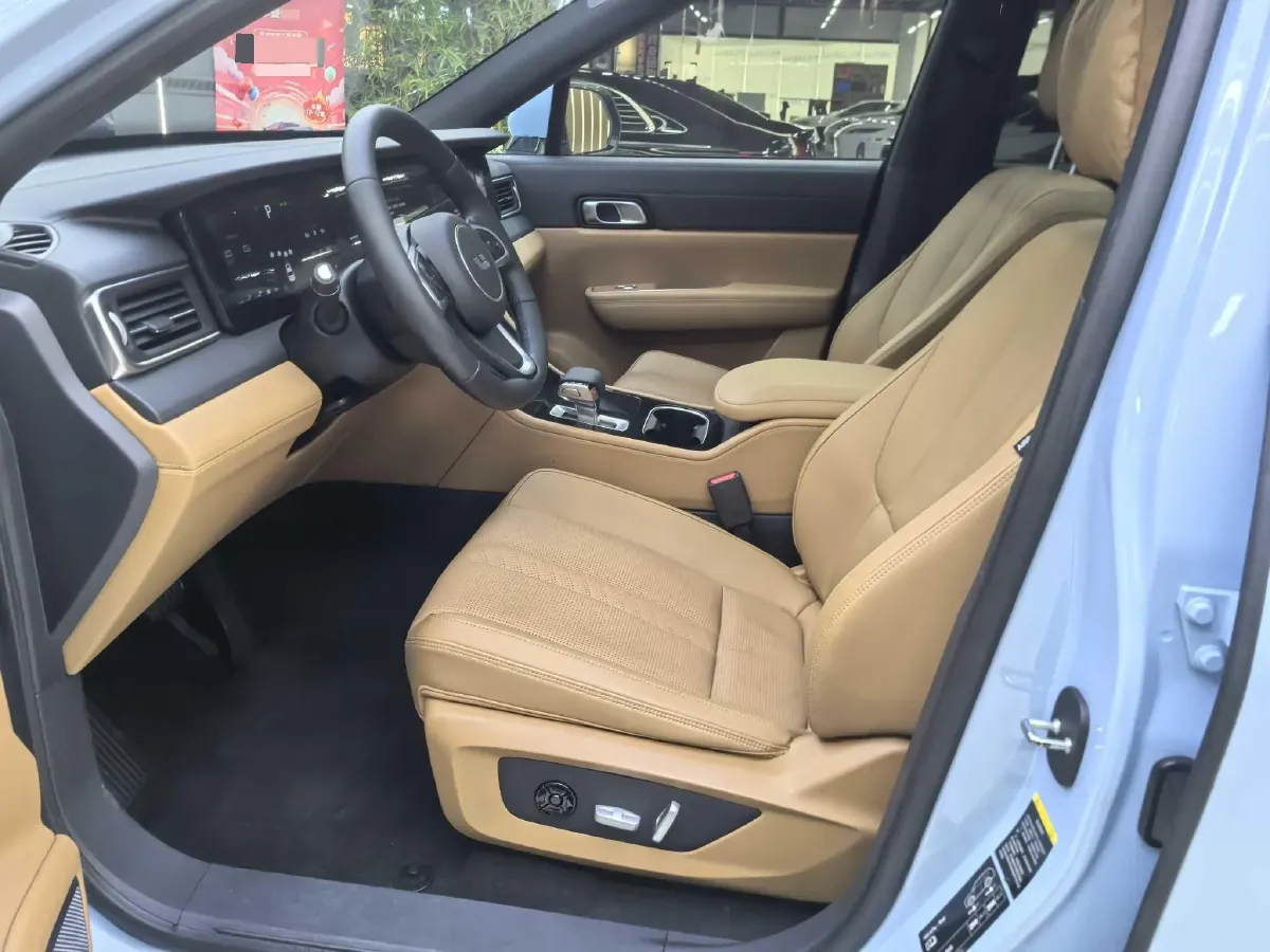 2020 Li ONE Range Extended 131HP REEV 40.5KWH,autocango,china used car exporter,china ev exporter,chinese used car exporter,chinese used ev exporter