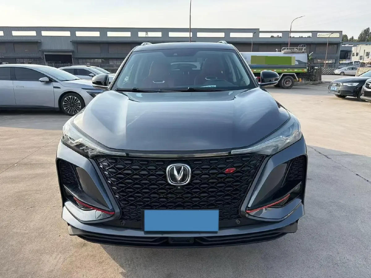 2020 ChangAn CS75 Plus 2.0T 233HP L4 8AT,autocango,china used car exporter,china ev exporter,chinese used car exporter,chinese used ev exporter