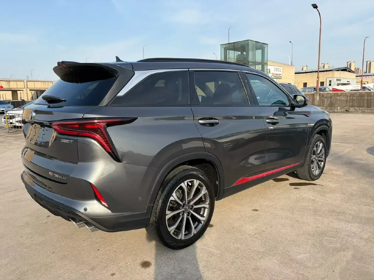 2020 ChangAn CS75 Plus 2.0T 233HP L4 8AT,autocango,china used car exporter,china ev exporter,chinese used car exporter,chinese used ev exporter