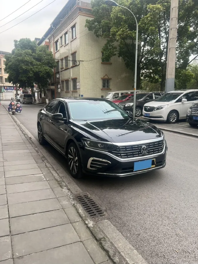 2024 Volkswagen Passat 2.0T 186HP L4 7DCT,autocango,china used car exporter,china ev exporter,chinese used car exporter,chinese used ev exporter